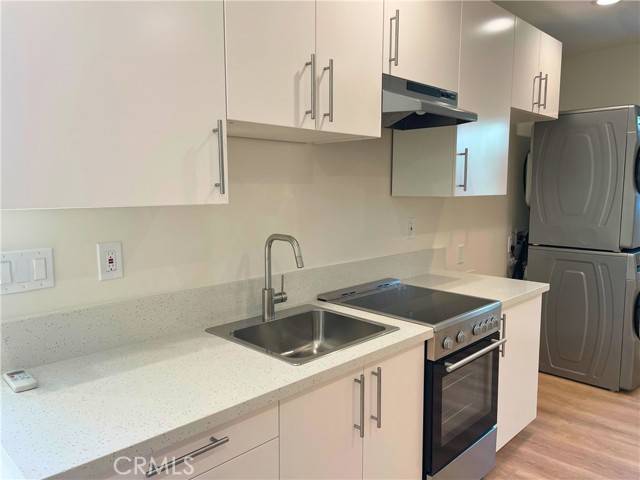 Sunland, CA 91040,8529 Wyngate Street