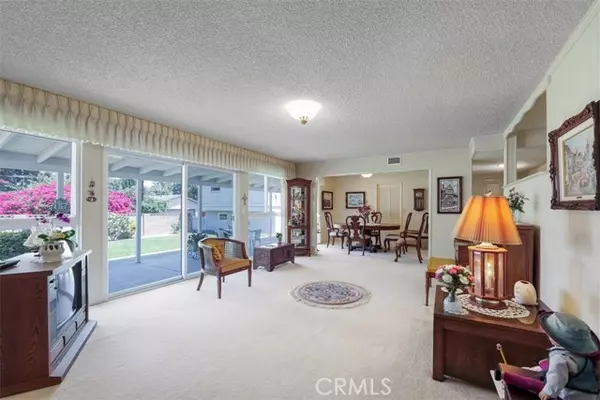 West Hills, CA 91307,7446 Woodlake Avenue