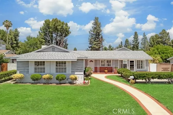 7446 Woodlake Avenue, West Hills, CA 91307