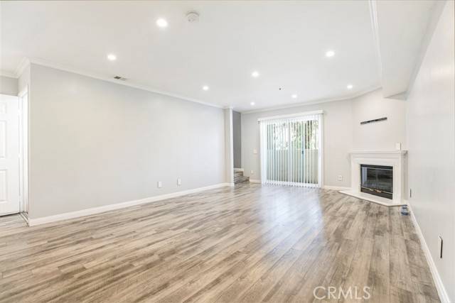 15114 Sherman Way, Van Nuys, CA 91405