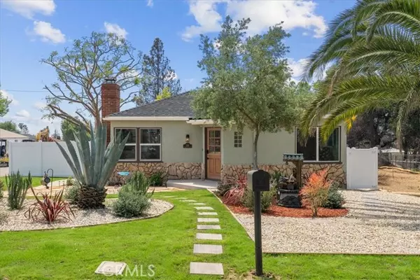 Altadena, CA 91001,288 West Mariposa Street
