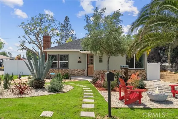 288 West Mariposa Street, Altadena, CA 91001