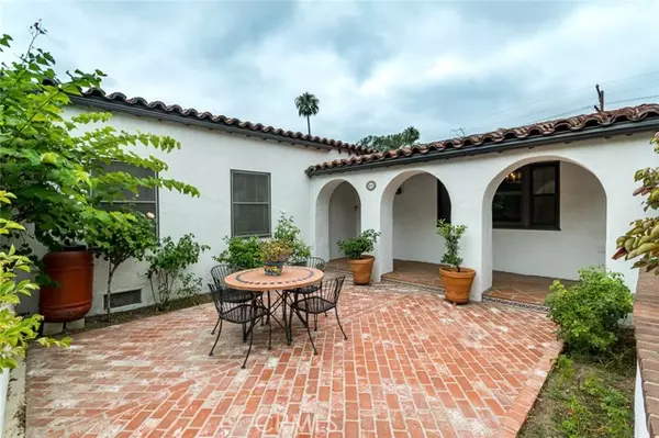 Glendale, CA 91202,1229 Highland Avenue