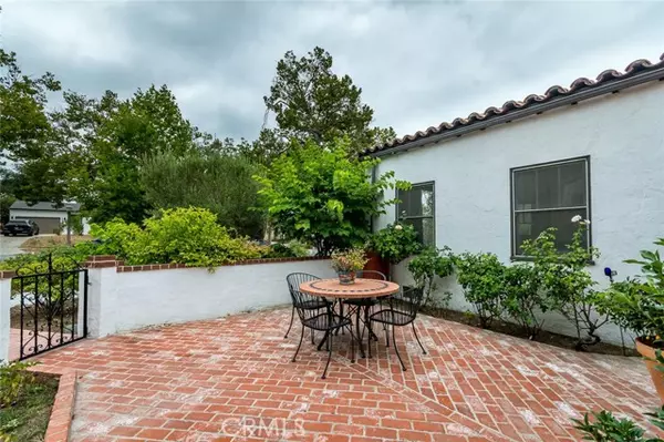 Glendale, CA 91202,1229 Highland Avenue