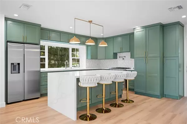 La Crescenta, CA 91214,3209 Henrietta Avenue