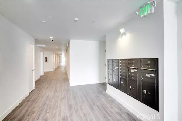 Van Nuys, CA 91405,14526 Hartland Street