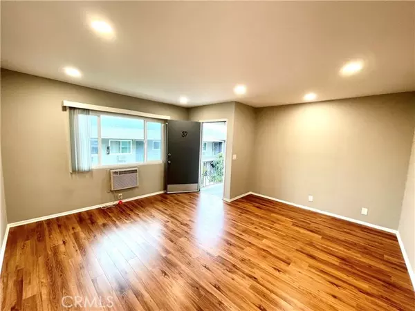 La Crescenta, CA 91214,3123 Foothill Boulevard