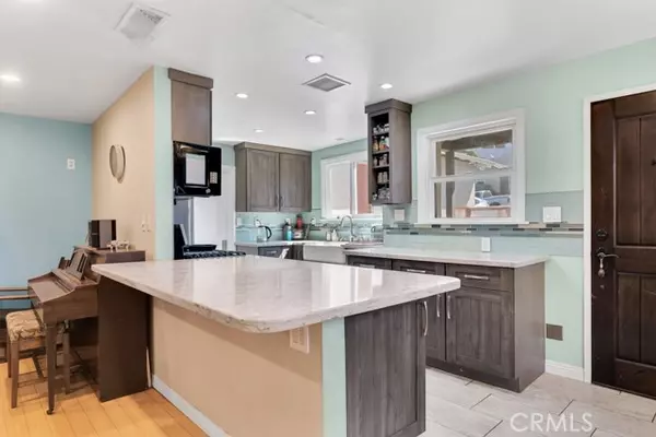 Tujunga, CA 91042,10549 Mcclemont Avenue