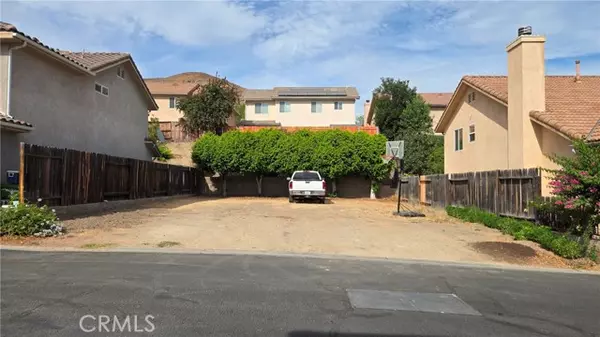 11852 North Birch Grove, Sylmar, CA 91342