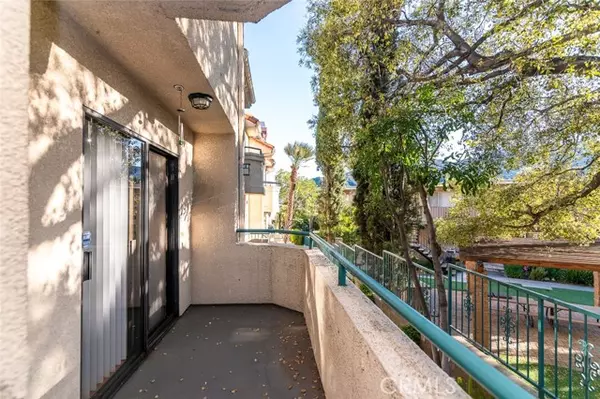 La Crescenta, CA 91214,2930 Montrose Avenue