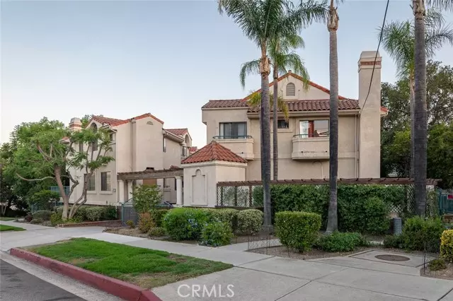La Crescenta, CA 91214,2930 Montrose Avenue