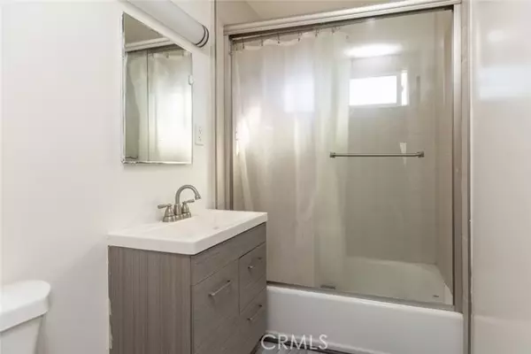 North Hollywood, CA 91606