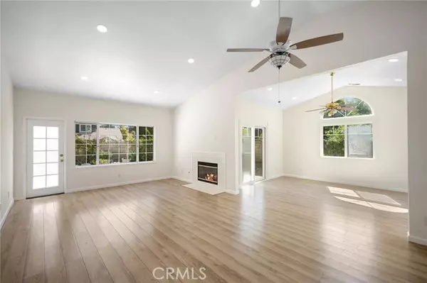 Valencia, CA 91354,27031 Benton Ct
