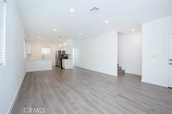 North Hollywood, CA 91601,5024 Cleon Avenue