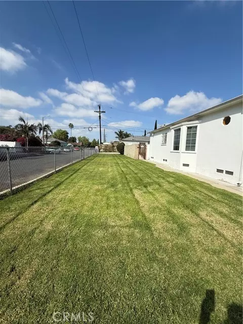 North Hollywood, CA 91606,6301 Farmdale