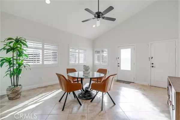 Sunland, CA 91040,10414 Whitegate Avenue