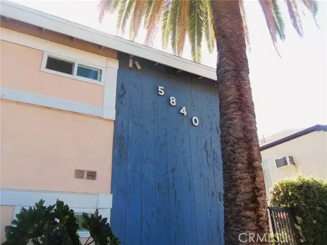 Van Nuys, CA 91401,5840 Hazeltine