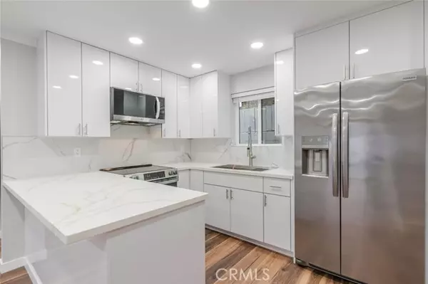Northridge, CA 91343,8965 Mclennan Avenue
