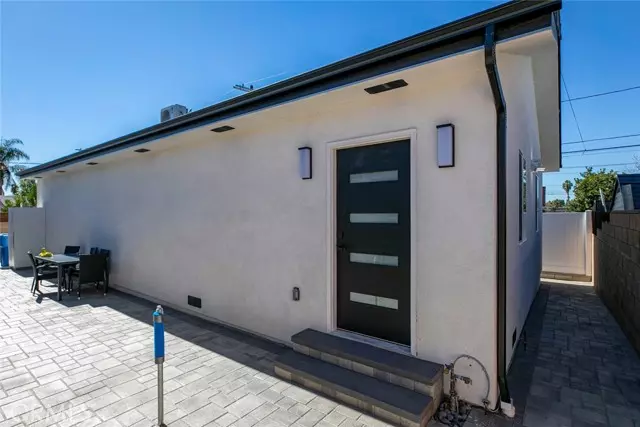 Granada Hills, CA 91344,11325 Collett Avenue