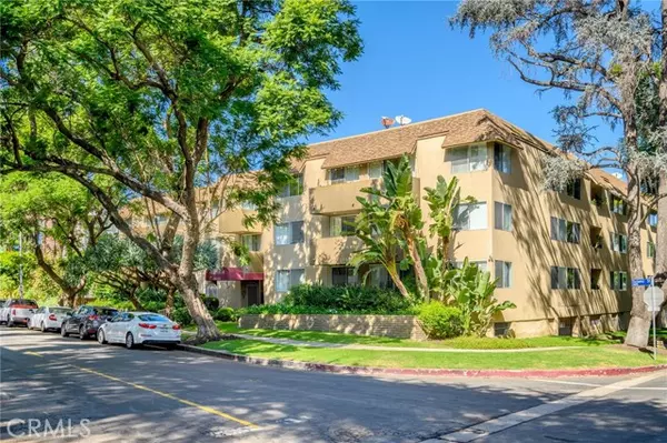 14141 Dickens, Sherman Oaks, CA 91423