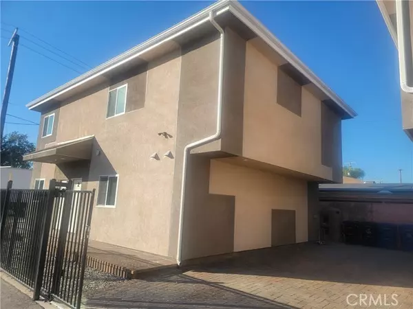 Sun Valley, CA 91352,7334 Vineland