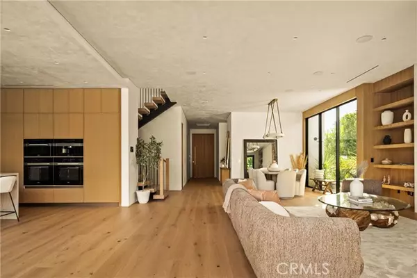 Sherman Oaks, CA 91423,13157 Otsego