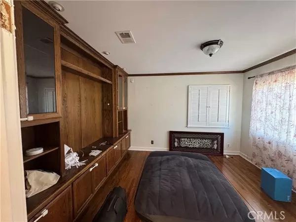 North Hollywood, CA 91601,5528 Willowcrest