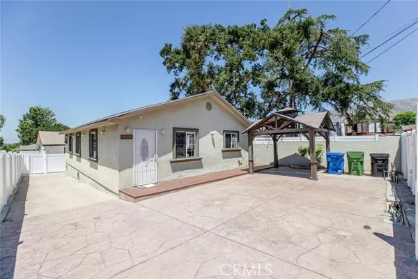 Sunland, CA 91040,10531 Greenburn Avenue