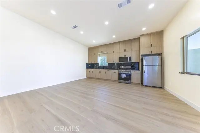 Arleta, CA 91331,9465 Dorrington Avenue