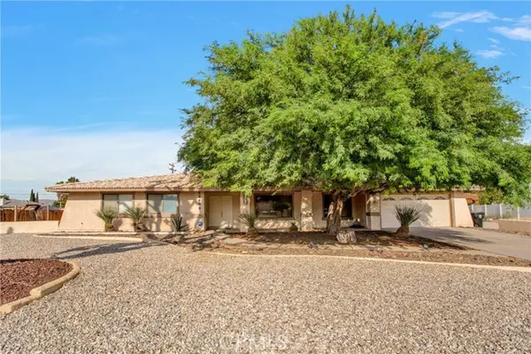 13409 Shawnee Road, Apple Valley, CA 92308