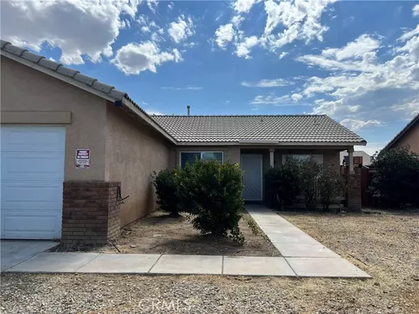 Adelanto, CA 92301,11755 Star Street