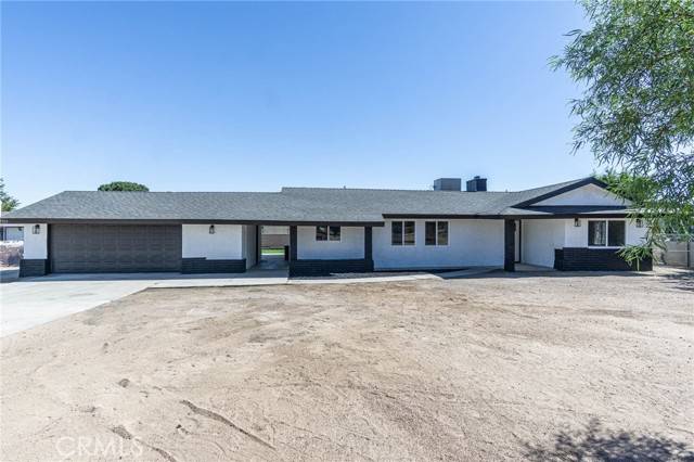 7323 Redwood Avenue, Hesperia, CA 92345