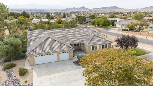 17044 Tiama Road, Apple Valley, CA 92307