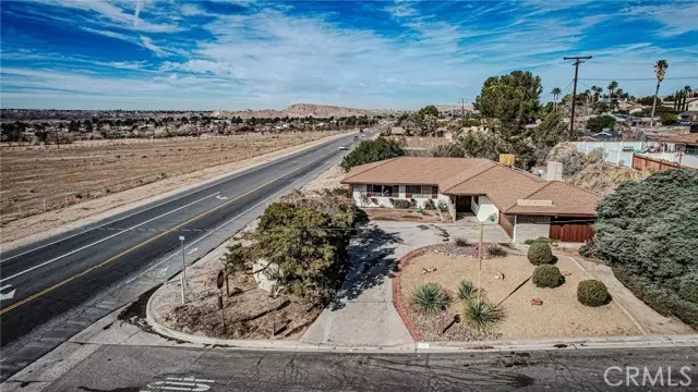 15060 Yaqui Road, Apple Valley, CA 92307