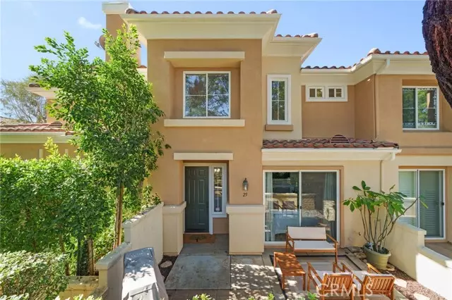 25 Via Vicini, Rancho Santa Margarita, CA 92688