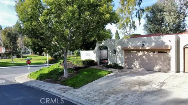 Laguna Woods, CA 92637,5484 Paseo Del Lago West