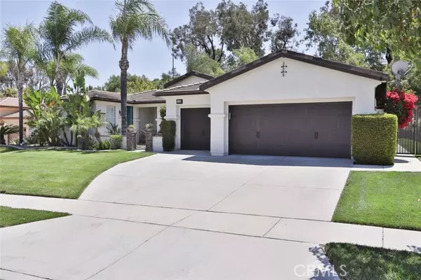 Corona, CA 92883,4181 Shoalcreek Drive