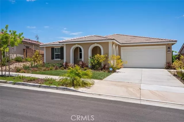 Corona, CA 92882,2521 Santa Fiora Drive