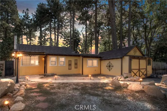 25031 Sunset Drive, Crestline, CA 92325