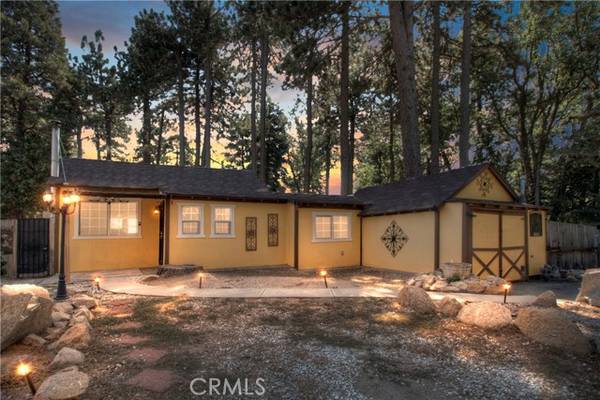 25031 Sunset Drive, Crestline, CA 92325