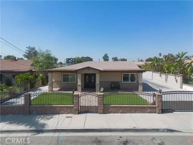 9828 Carob Avenue, Fontana, CA 92335