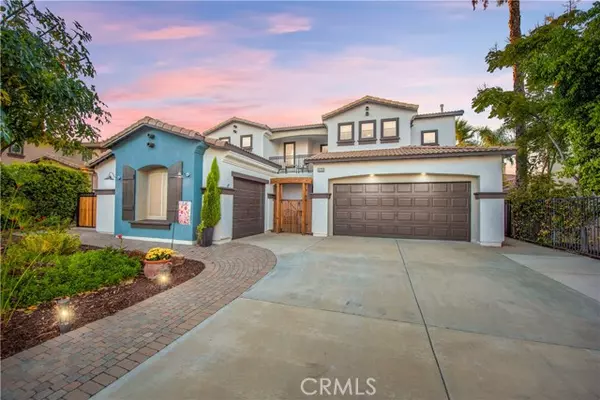 3172 Brunstane Circle, Corona, CA 92882