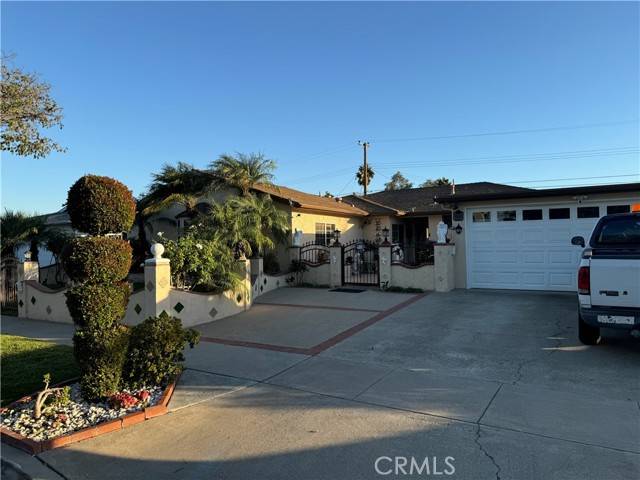 2302 Lori Lane, Santa Ana, CA 92706