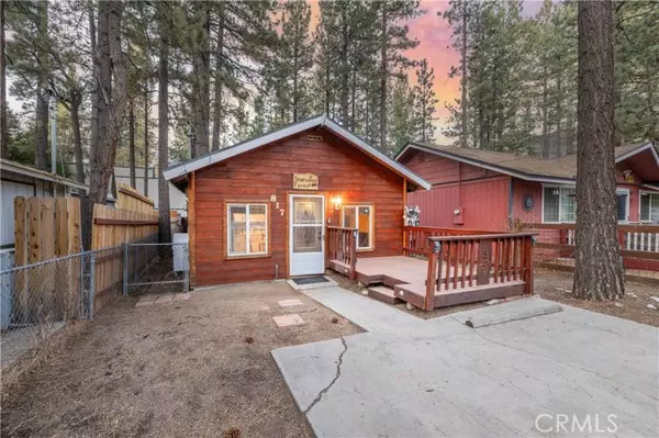 817 West Sherwood Boulevard, Big Bear City, CA 92314