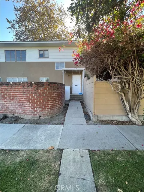 5389 Village Green, Los Angeles, CA 90016