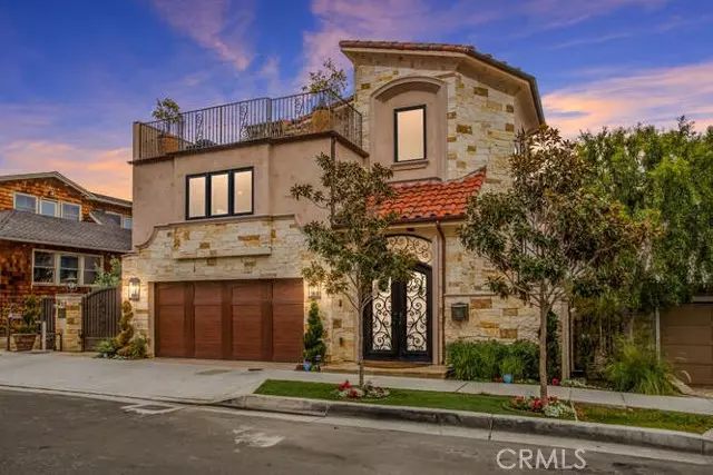 Corona Del Mar, CA 92625,352 Hazel Drive