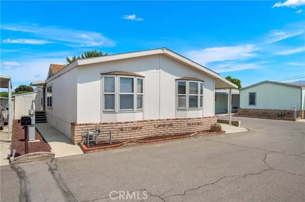 675 West Oakland Avenue, Hemet, CA 92543