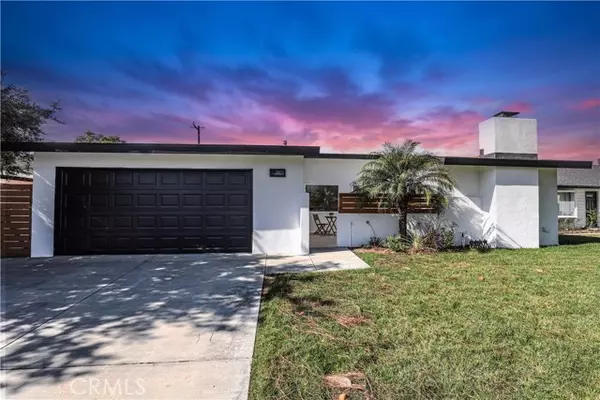 15271 Yorkshire Lane, Huntington Beach, CA 92647