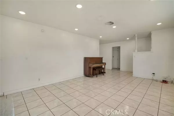 Corona, CA 92881,19600 Carmelita Avenue