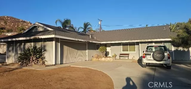 5417 Peacock Lane, Riverside, CA 92505